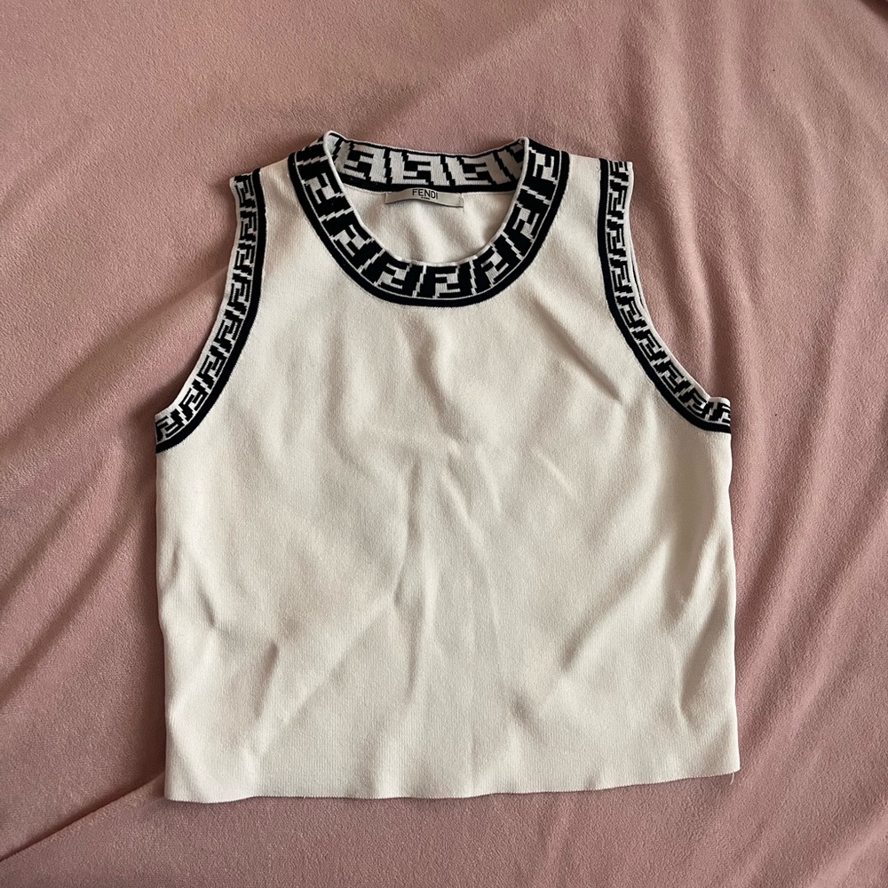 🦓White FENDI Roma crop tank with border🦓